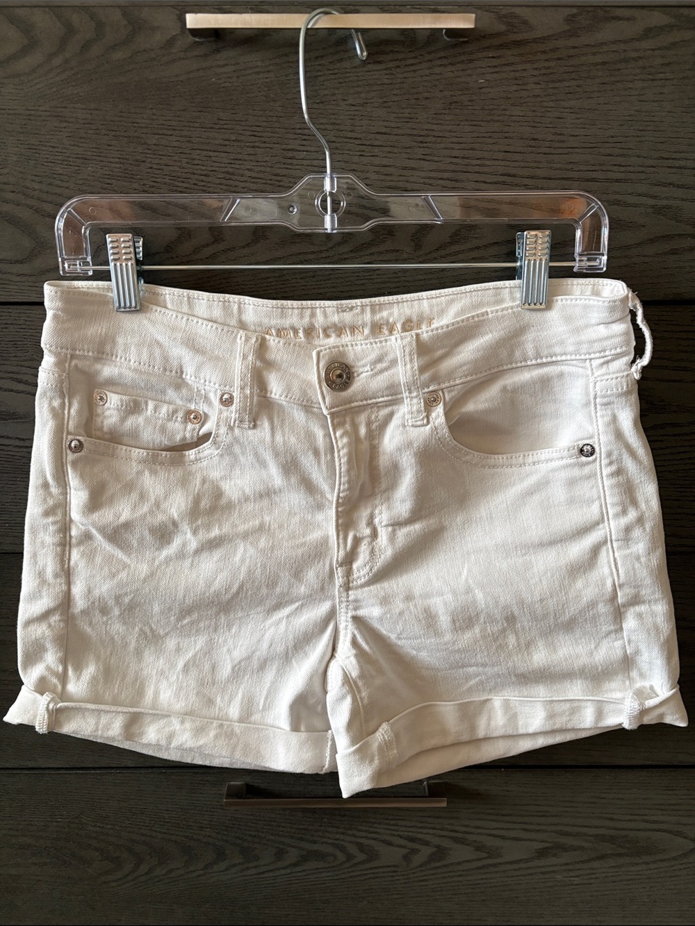 American Eagle AE High Rise Denim Shorts Women’s Size 6 White Cuffed Hem 4”